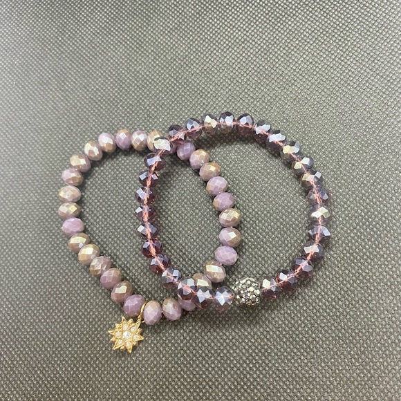 🔴 2 Purple Beaded Stretchy Bracelets - Picture 2 of 3